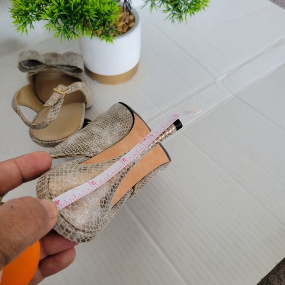 100% Authentic STUART WEITZMAN high heels ๐ beautiful shoes - Picture 11 of 15